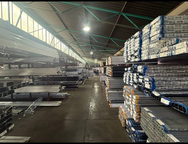 2,400M² WAREHOUSE TO LET IN ALRODE